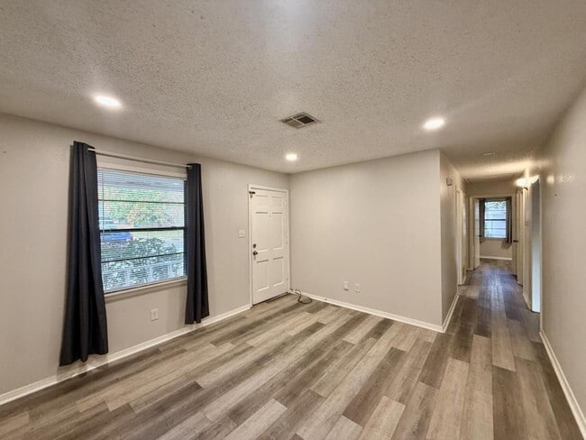 Building Photo - 2843 Kaylin Dr