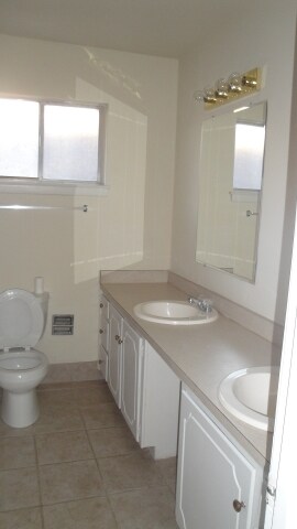 Foto del edificio - 3336 W 6th St