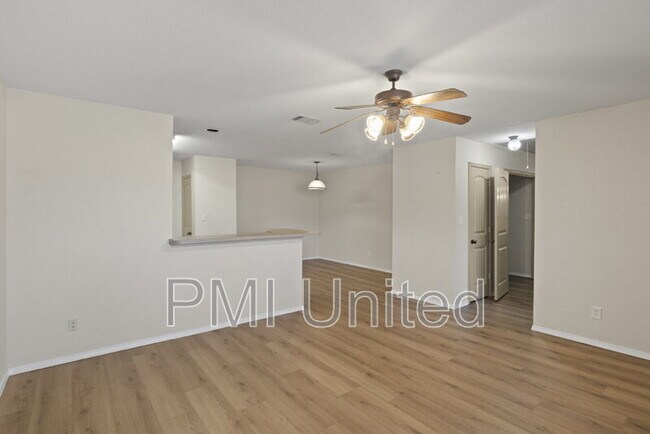 Photo - 2335 N Elm St Townhome