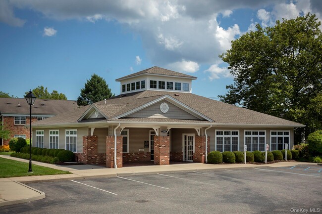 Building Photo - 40 Westwood Dr