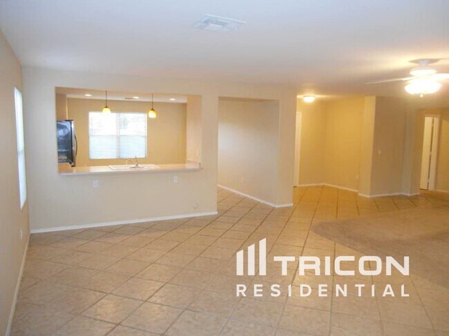Foto del edificio - 10610 E Baywood Ave