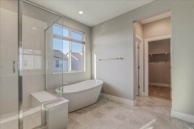Building Photo - Beautiful 4 Bedroom Home in Brighton Landing – Vacaville