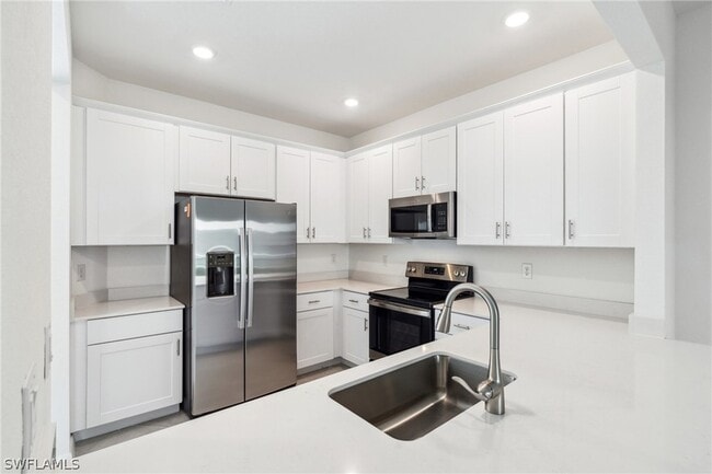 2815 Blossom Wy  