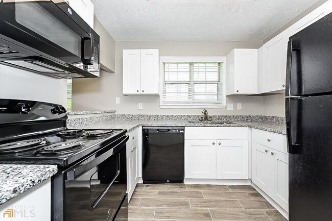 Building Photo - 1276 Avery Dr