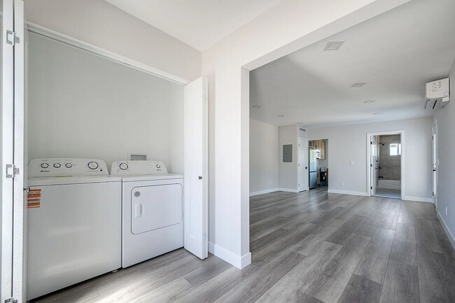 Foto del edificio - 199 Twin Oaks Cir