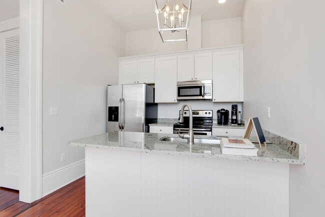 Photo - Garden District Living in newly restored Mansion with Private Balcony Apartment