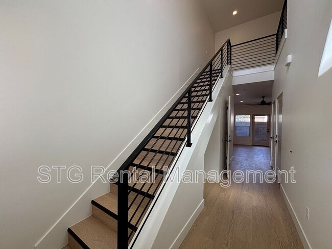 Foto del edificio - 73 N 520 W