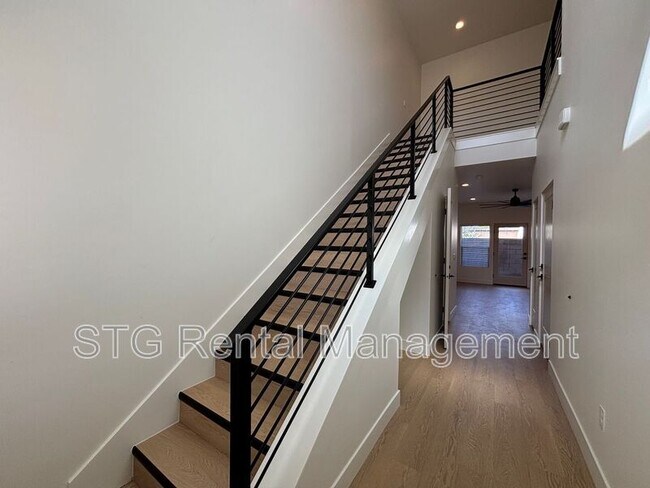 Foto del edificio - 73 N 520 W