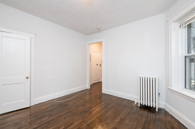 Building Photo - 29 Worthington St