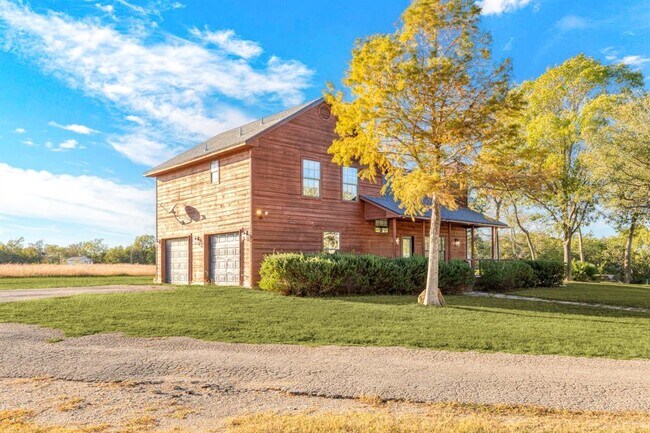 Foto del edificio - 4930 State Park Rd