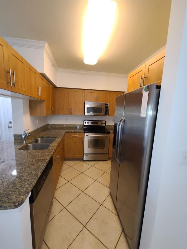 Foto del edificio - 6529 Emerald Dunes Dr