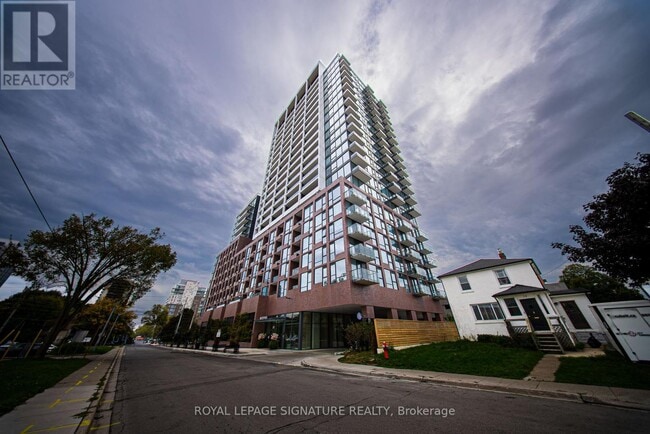 Building Photo - 28 Ann St
