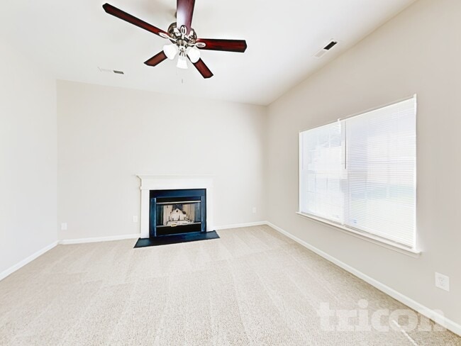 Building Photo - 1510 Peachcroft Rd