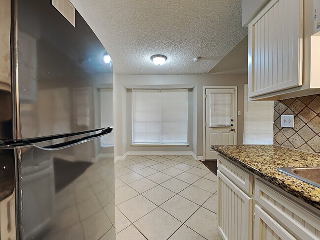 Building Photo - 6907 Foxside Ln