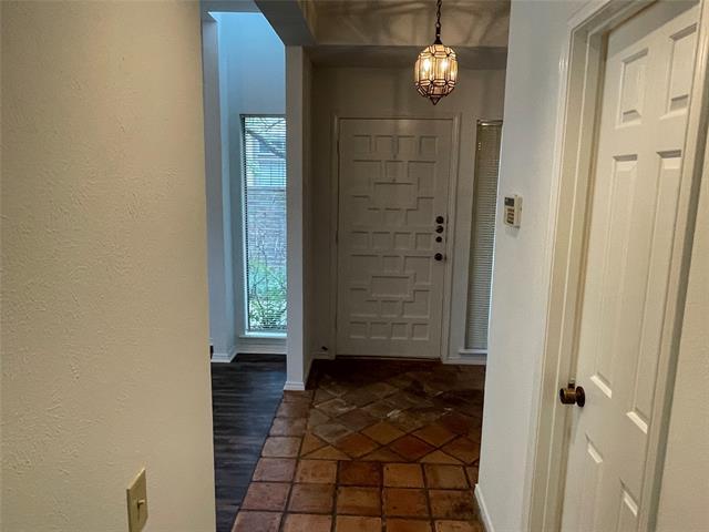 Foto del edificio - 16411 Lauder Ln