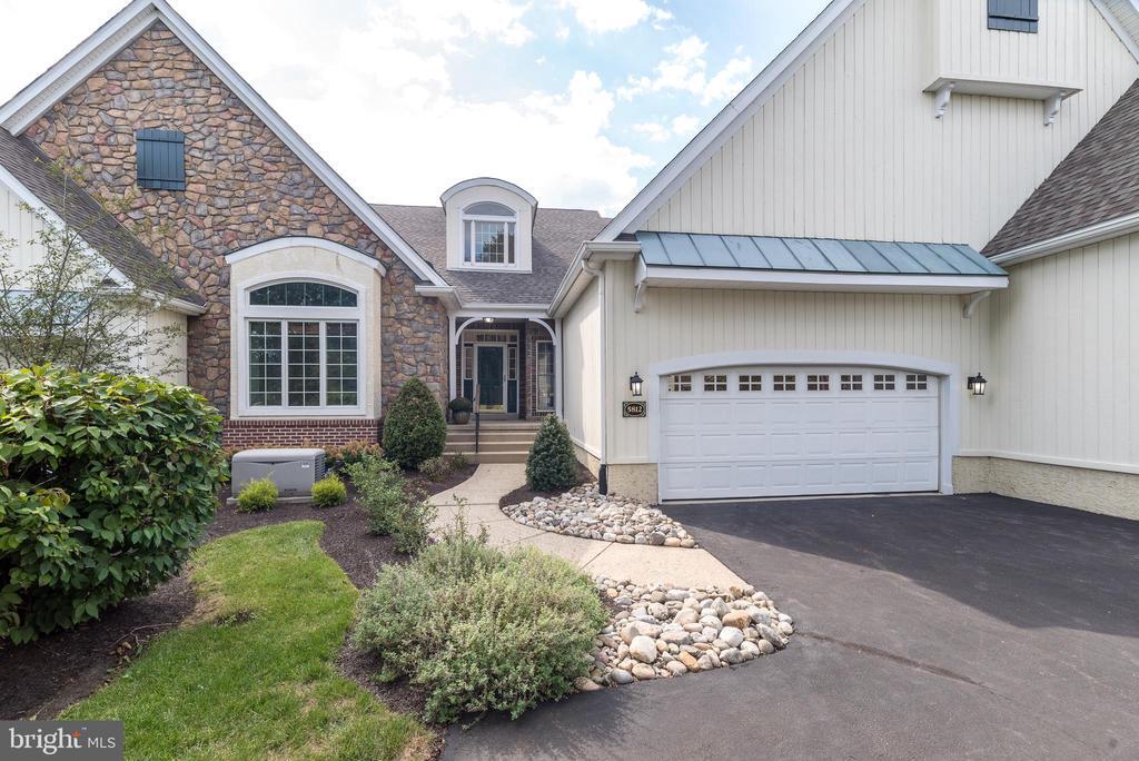 Foto principal - 5812 Hickory Hollow Ln