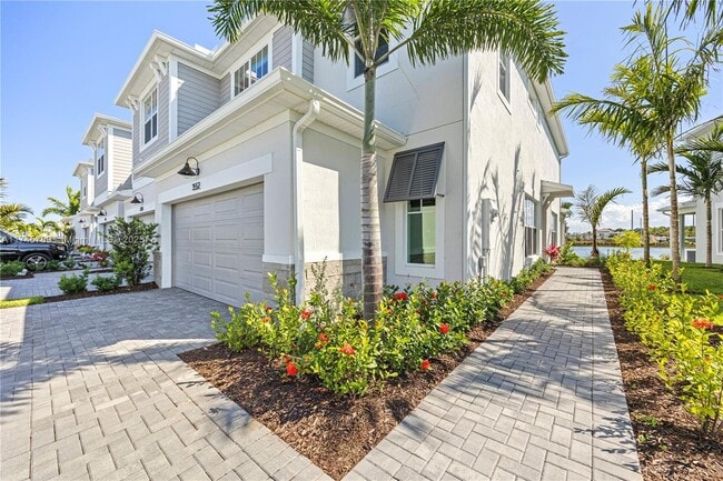 Building Photo - 3552 NW Solange Ct