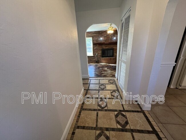 Foto del edificio - 1820 Oakgrove Ave