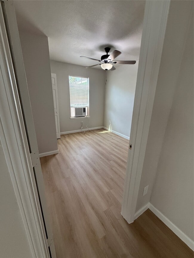 Building Photo - 7427 Avenue I