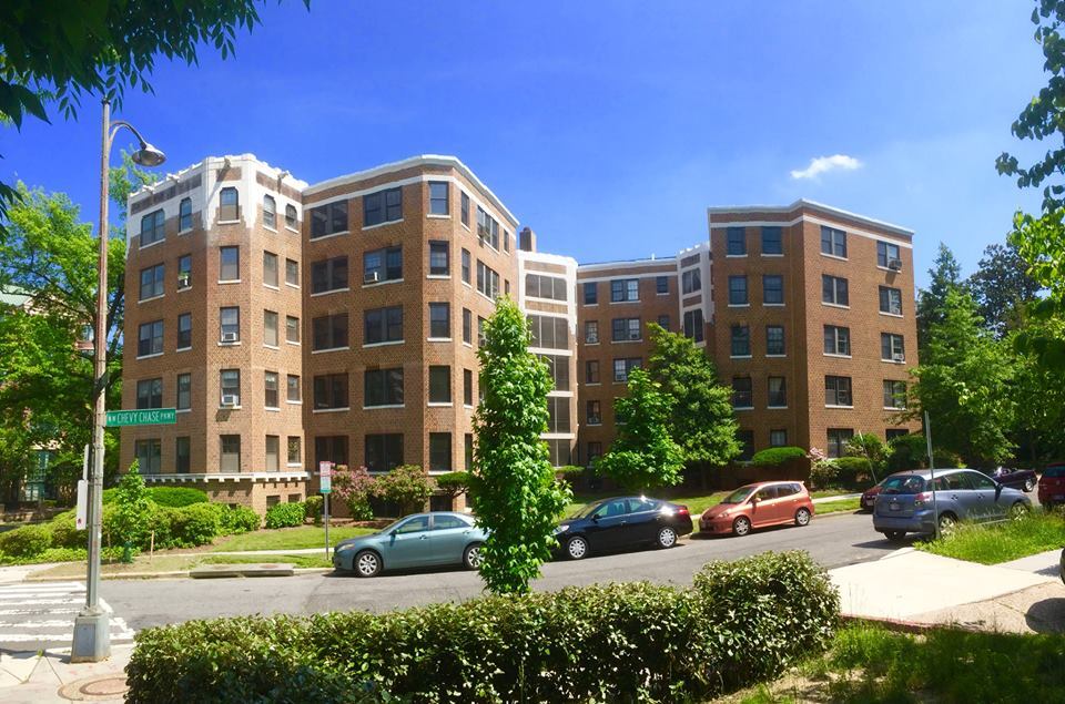 Foto principal - 5130 Connecticut Ave NW