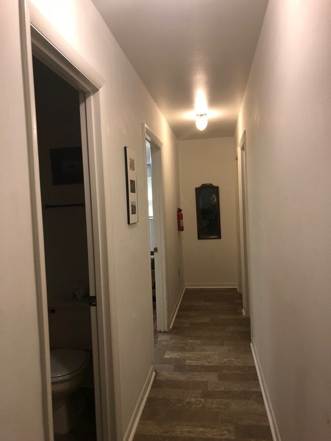 Building Photo - **Montreat SCHOOL YEAR RENTAL** AVAILABLE MID-AUGUST TO MID-MAY