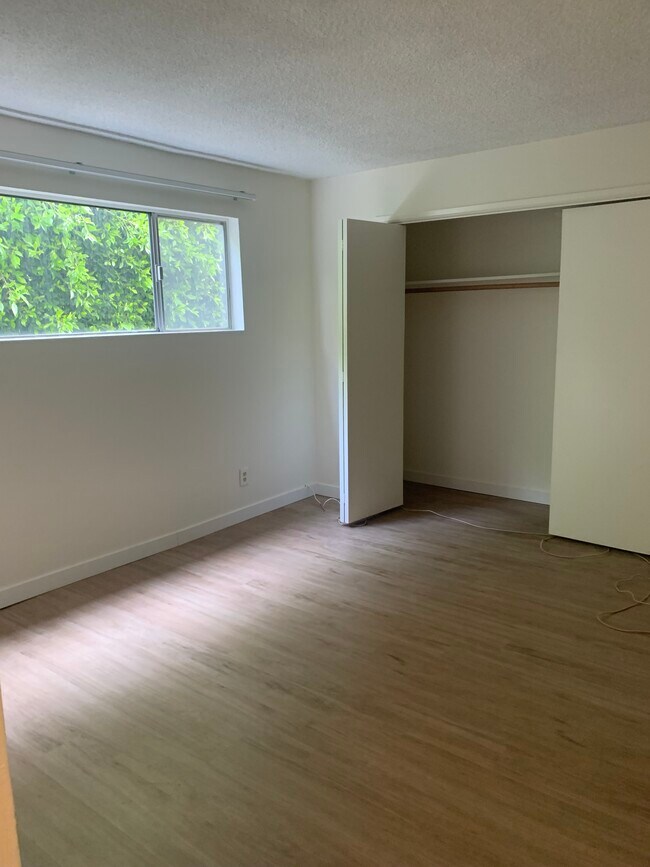 Foto del edificio - 2439 4th St