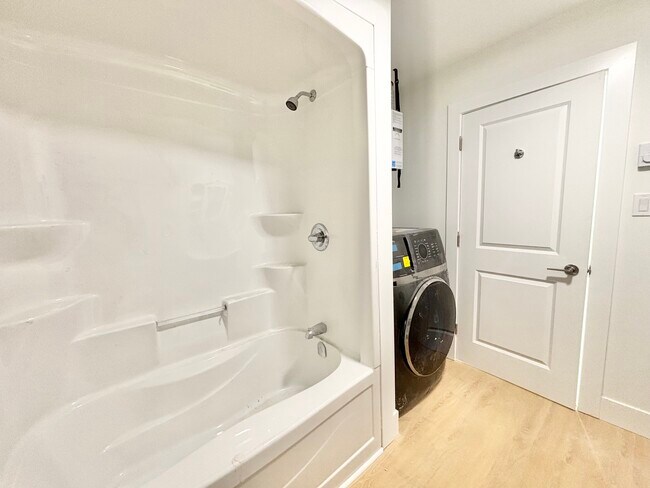 Photo du bâtiment - 124 Wallace Ave