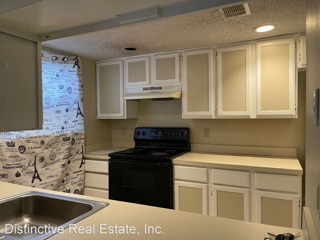Foto del edificio - 3 br, 2 bath House - 831 Asheville Dr.