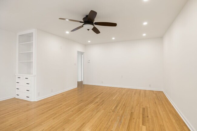 Building Photo - 255 E Puente St