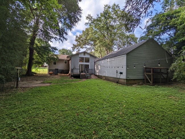 Building Photo - 28 Auburn Cir