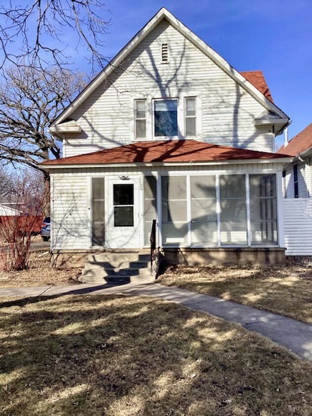 Primary Photo - 3BR, 2BA 1.5 Story Home in Elk River