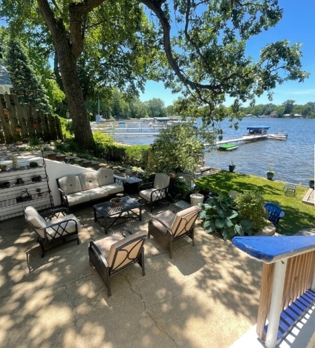 Foto del edificio - 33490 N Lake Shore Dr