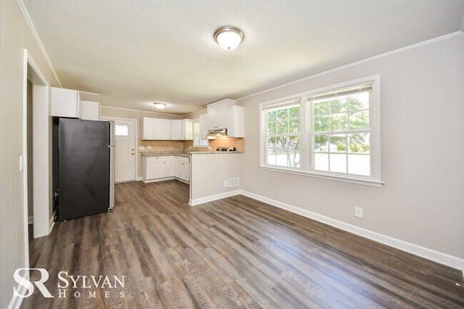 Foto del edificio - Sweet 3BR, 1BA brick home