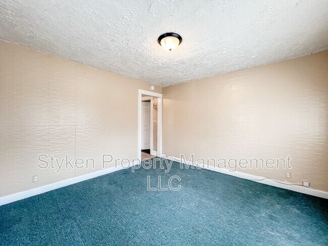Foto del edificio - 768 N Indiana Ave