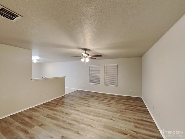 Building Photo - 4908 Parkrise Dr