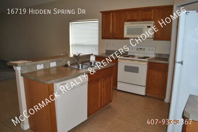 Foto del edificio - 16719 Hidden Spring Dr