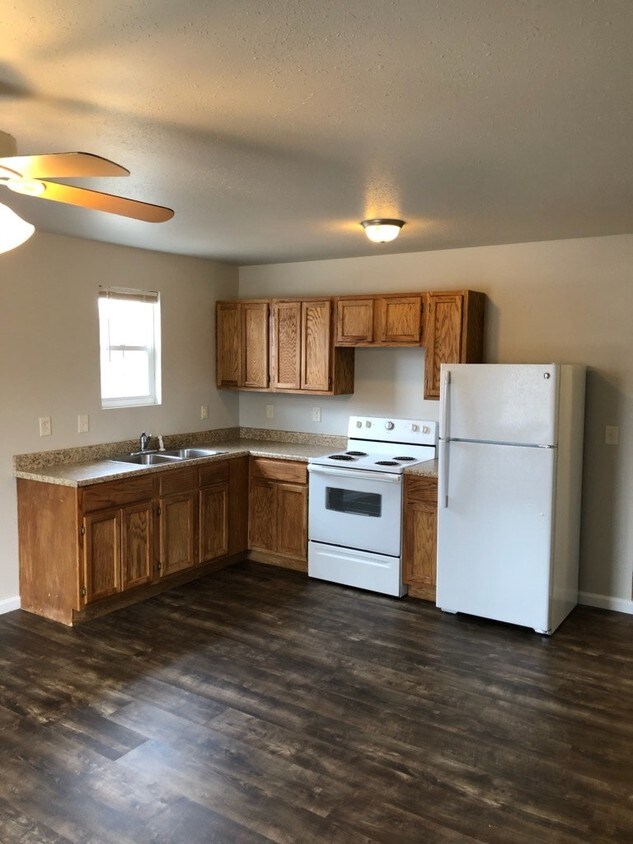 1012 Park Street, Unit A Townhome Rentals in South Roxana IL