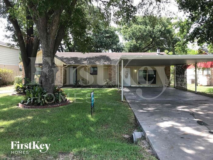 Primary Photo - 10511 Ladino Rd