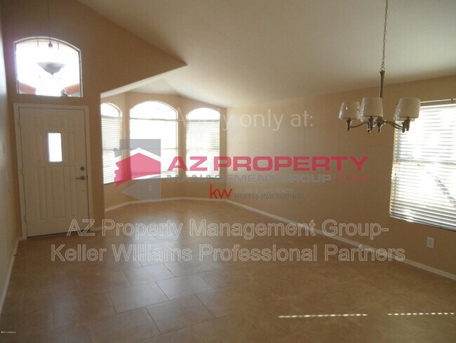 Foto del edificio - 5755 W Brown St