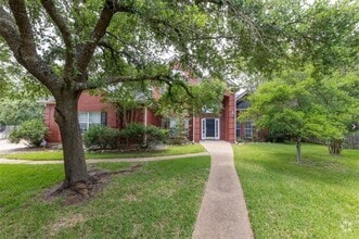 Building Photo - 4601 Valleybrook Cir