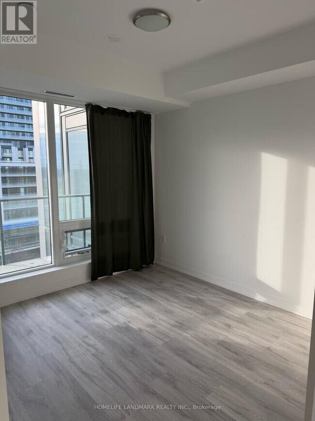 Photo du bâtiment - 7 Golden Lion Heights