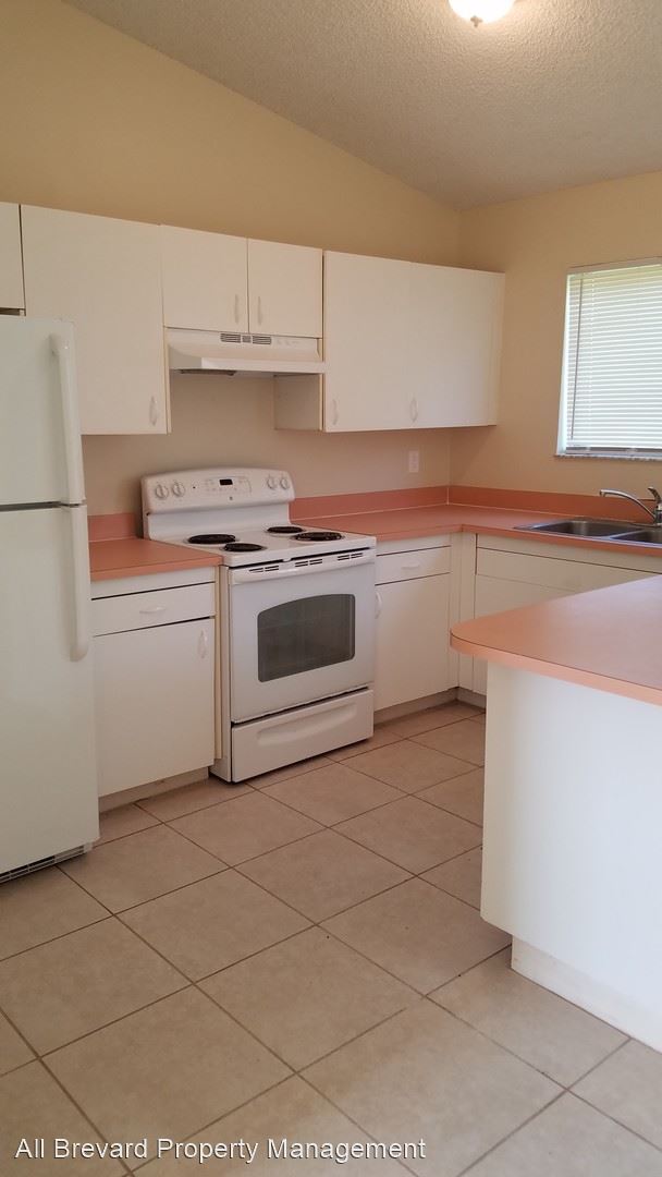 Building Photo - 3 br, 2 bath House - 518 Wildwood Ave SW