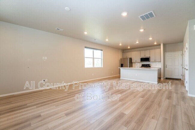 Building Photo - 13863 Vispo Wy