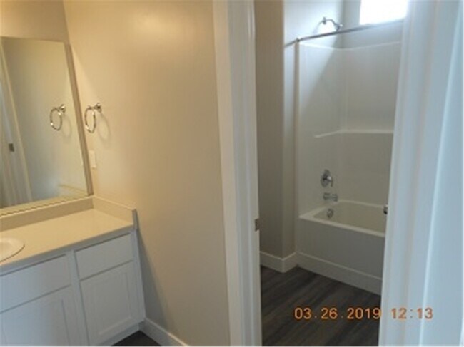Building Photo - 4192 W McKellen Dr