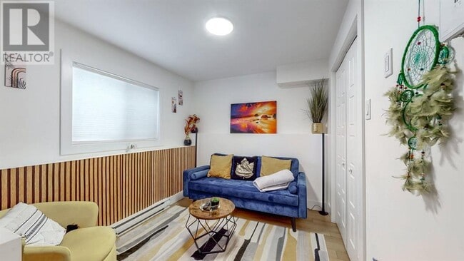 Building Photo - 73 Tigress St