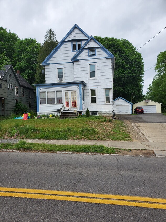 Primary Photo - 639 Chenango St