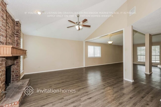 Foto del edificio - 1741 Canterbury Ln