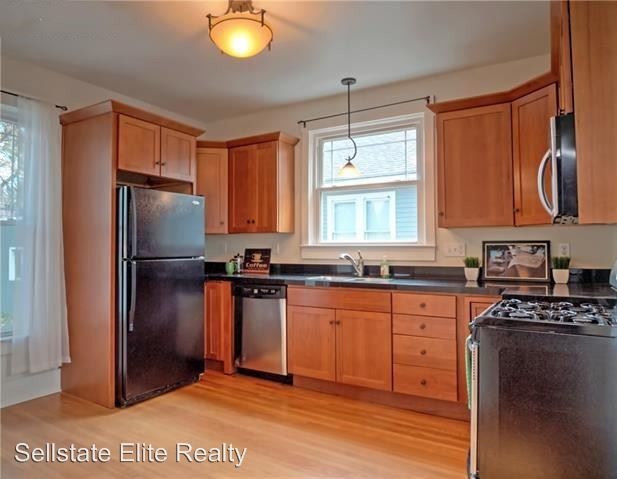 Building Photo - 3 br, 2 bath House - 420 E San Rafael St