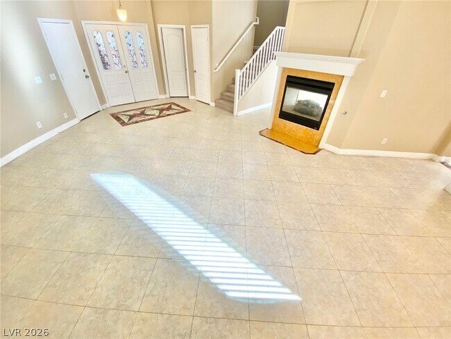 Foto del edificio - 8836 Palm Creek Ct