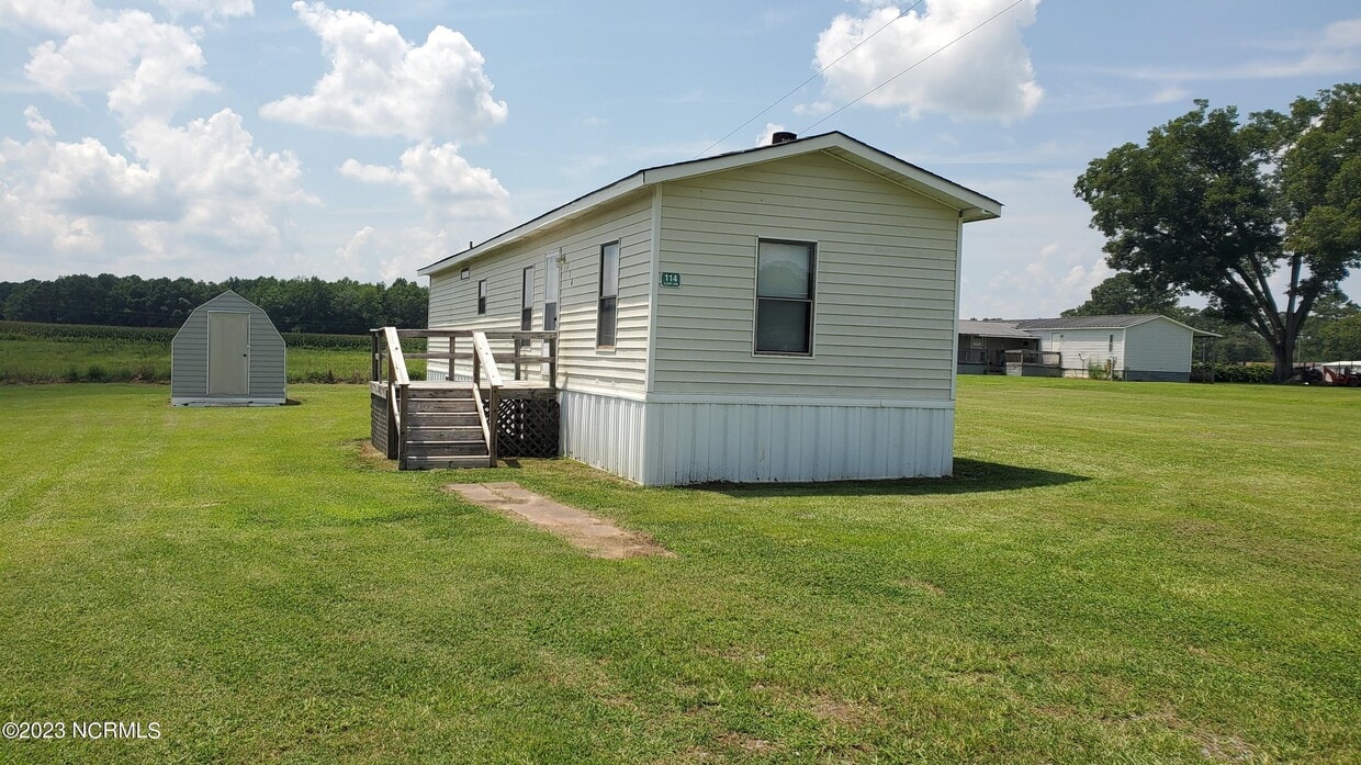 114 Glenn Ln, Beulaville, NC 28518 House Rental in Beulaville, NC